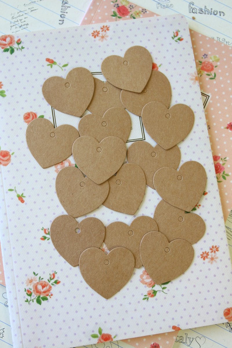 lemoncatshop's tweet image. Lovely rustic Kraft Brown mini heart tags - now restocked!
hlemoncatshop.com/tags
#diy #shoplabels #crafttags #countrystyle #gifttags