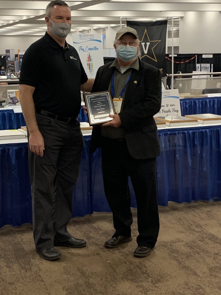 JackieJarrell1's tweet photo. Congratulations John Huber on receiving the @AWWA Meritorious Operator Award for your outstanding contributions to operations of water treatment systems. @CLTWater is fortunate to have you!#44yearsofservice #waterhero #operatorchampion @ncawwawea https://t.co/FzMj7wUako