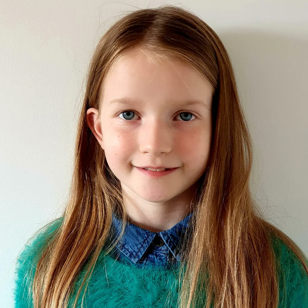 PurserOlivia's tweet image. #novemberpromotion age 9, 131cm tall Here is my spotlight cv spotlight.com/1017-1208-6880

@SupportBritish #actor #performer #casting #represented #musicaltheatre