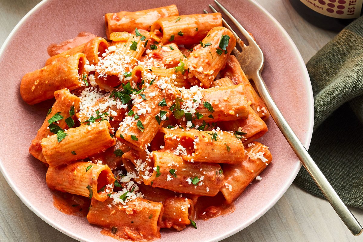 delivery_paul's tweet photo. Fancy some Rigatoni ?
Get it now for only £4.99!!
#fastfood #Delivery #Italy #Pasta #Rigatoni #Monday #RIG https://t.co/b8dY4WdKB3