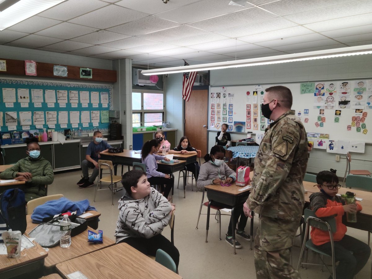SeachPrincipal's tweet photo. Honoring Veterans Day.
Grade 5 students PK,Emanuelle,and Charlene! Leo our crossing US Air Force and Master Sergeant MCconvey US Army#seachroars https://t.co/7g8E216UP9