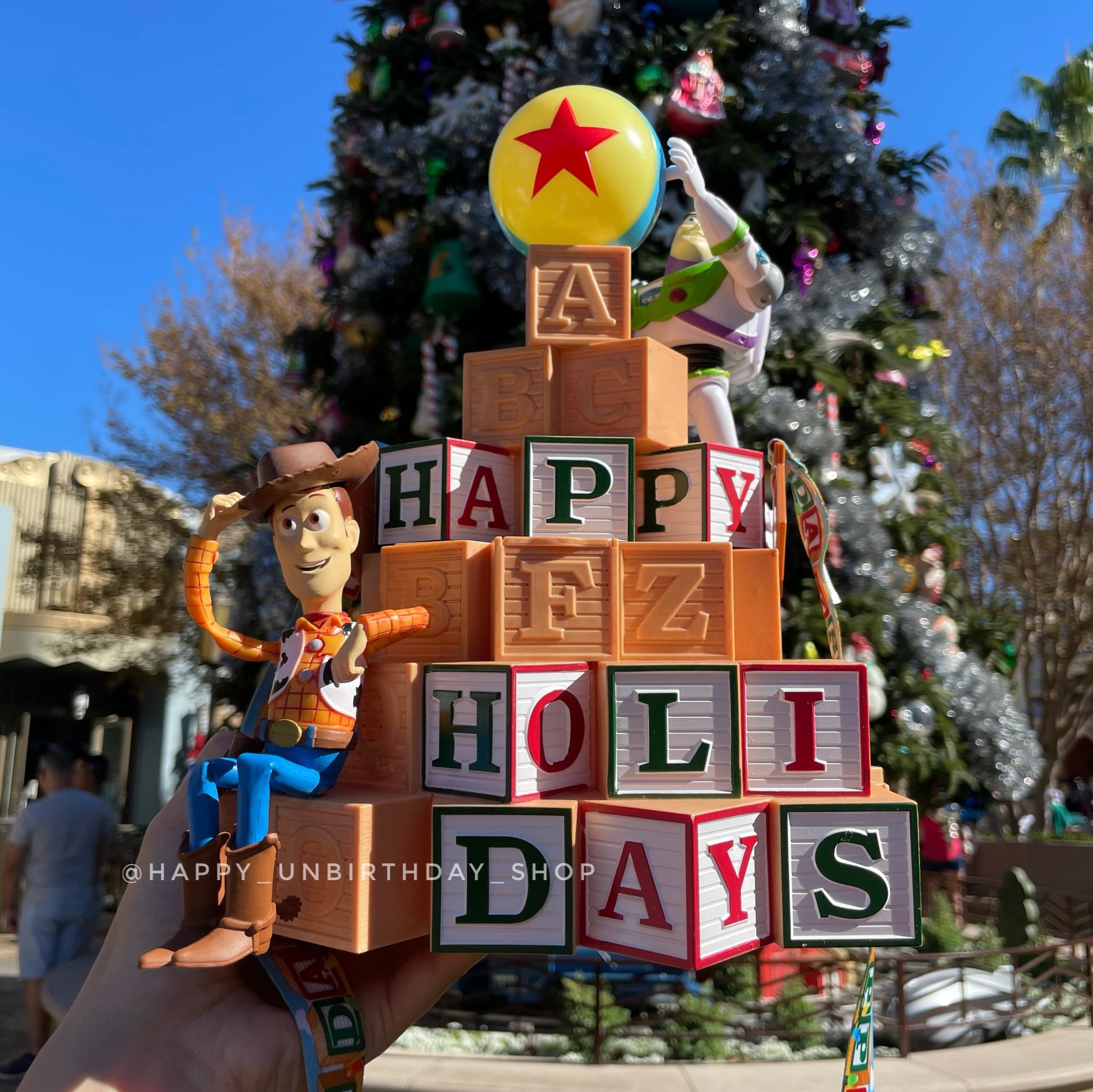 Happy Unbirthday Shop New カリフォルニアアドベンチャー限定 光る トイストーリーの クリスマスポップコーンバケット ディズニー代行 T Co Oims6fvaes Twitter