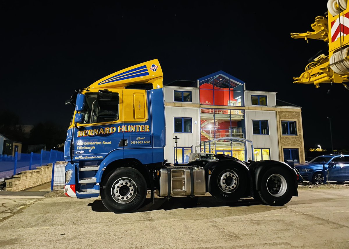 BernardHunter_'s tweet photo. 🚚 New Truck Day 🚛

#daf #daftruck #bernardhunter #edinburgh #truck #lorry #crane https://t.co/EmBFFulf1E