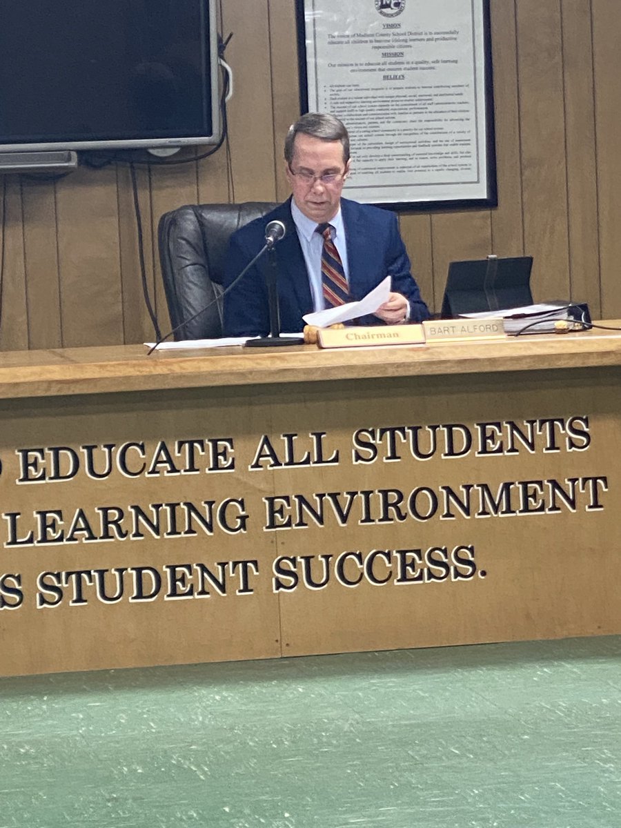 I am so excited to be in Madison County to present Bart Alford his Certified Board member plaque. It only took him 19 years! Yay Bart! ⁦<a href="/FLSchoolBoards/">FLSchoolBoardsAssoc</a>⁩