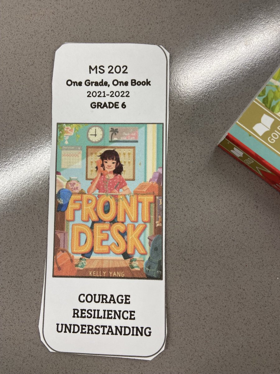 library202's tweet photo. Sorry for the delay- Last week our 6th grade launched #OneGradeOneBook with the fabulous #FrontDesk by @kellyyanghk and kids are so excited to read with their friends. @NYCDOEOLS @District27NYC https://t.co/Fuvi4OlxSR