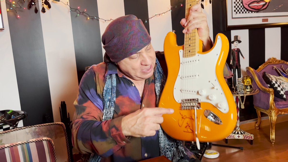 Get entered to win an autographed, one of a kind <a href="/StevieVanZandt/">🇺🇸🇮🇱🇺🇦🕉Stevie Van Zandt☮️💙</a>  Fender stratocaster, a trip for 2 to an eco resort in Belize, and MORE awesome prizes by supporting <a href="/Music4CJ/">Music4ClimateJustice</a> ! Learn more and donate at community.wintogether.org! #M4CJ
