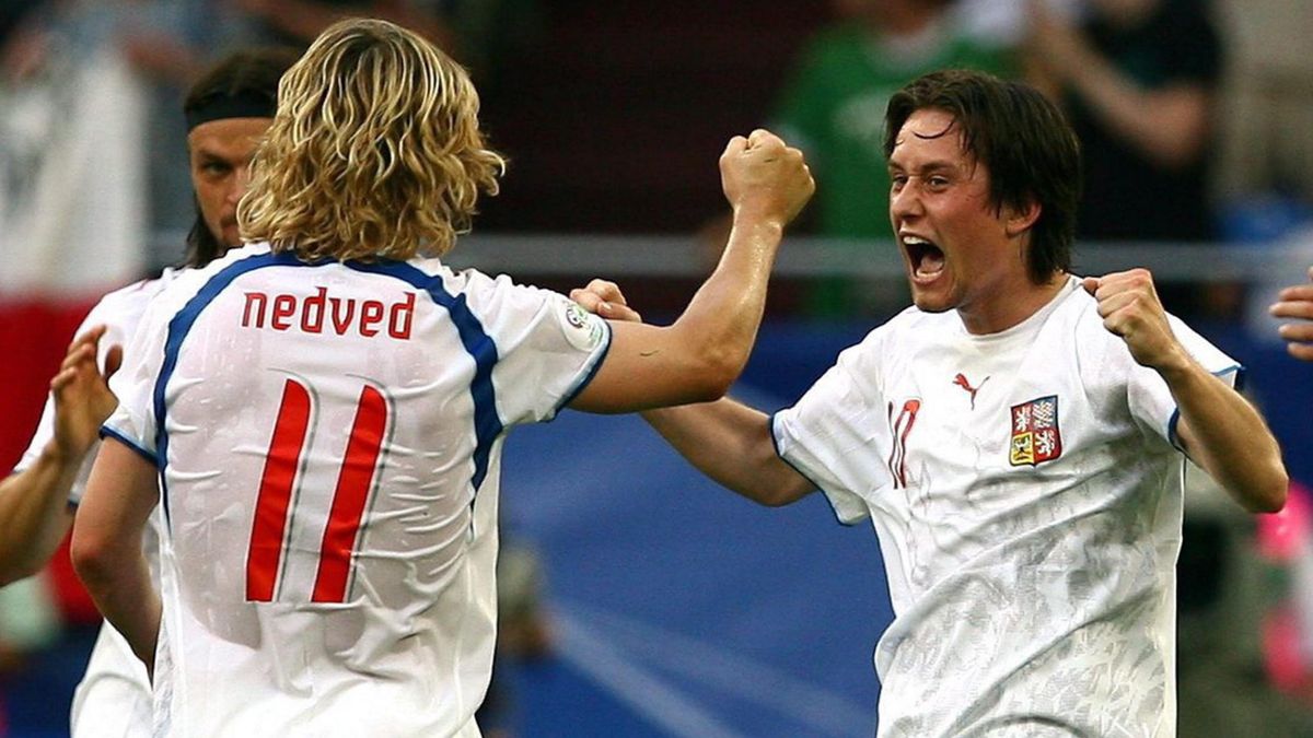 _Retroball's tweet photo. #PavelNedved y #TomasRosicky en la selección de #RapúblicaCheca 🇨🇿 https://t.co/kveixJ8huO