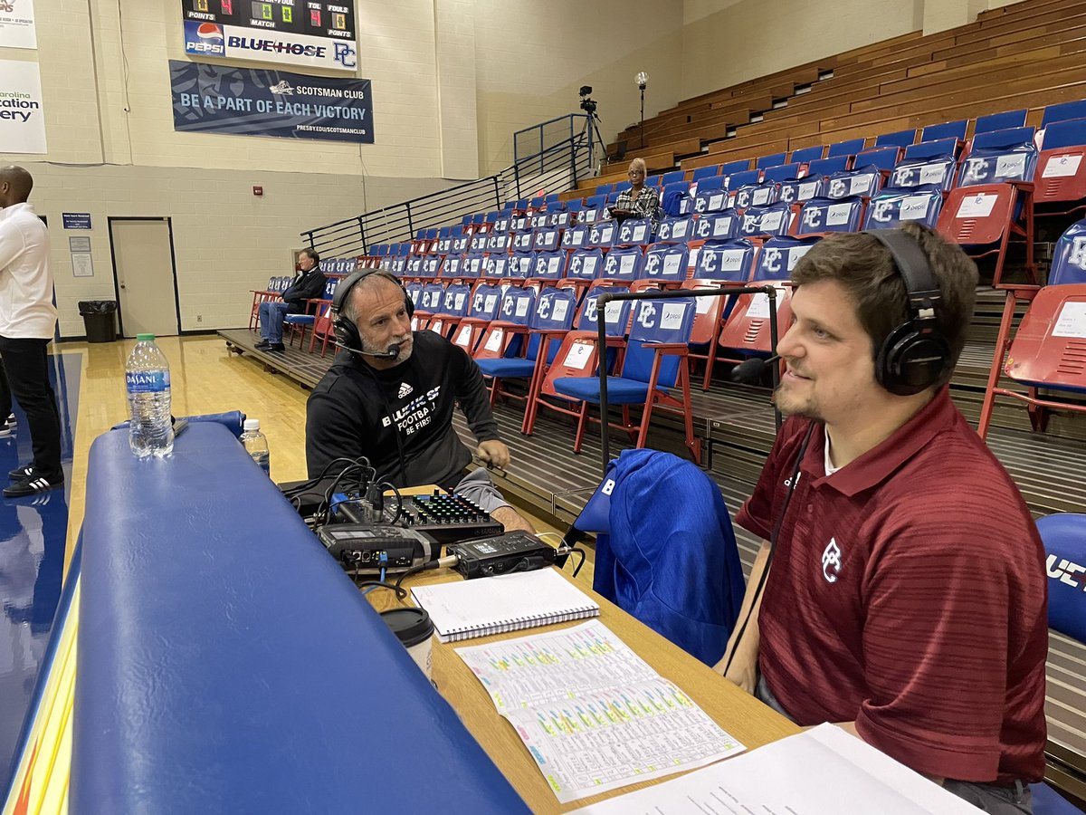 BlueHoseFB's tweet photo. @coachkelley1 has joined the coaches show tonight here at the Templeton Center presented by Berkshire Hathaway.

#GoBlueHose #PCGoForIt https://t.co/pABlzuL5yP