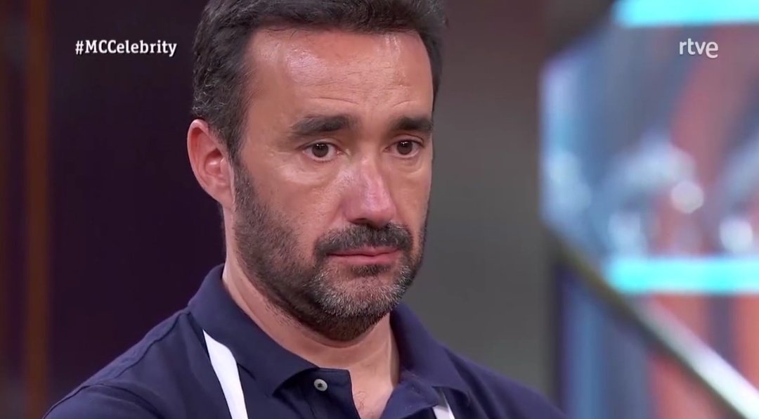Santo_Venganza's tweet photo. #MCCelebrity
#MasterChefCelebrity
Aguantar a Verónica Forqué
Cocinar con la madre
Ser doble Capitán
Ir a la prueba de Eliminación.
Juanma Castaño, un héroe sin capa https://t.co/gTQxUBKswO