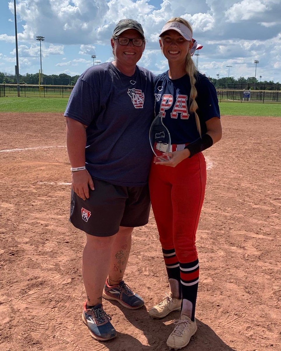 teampafastpitch's tweet photo. 🚨10th NLI is signed🚨 

Congrats to Mackenzie Hoover for signing her NLI to continue her education and play softball at Robert Morris University!!

#teampaproud @MackHoover27 @teampasroka04 @RMUSoftball @ExtraInningSB @CoachJexx_RMU @K_Sroka15 https://t.co/GjJ9hE7yfA