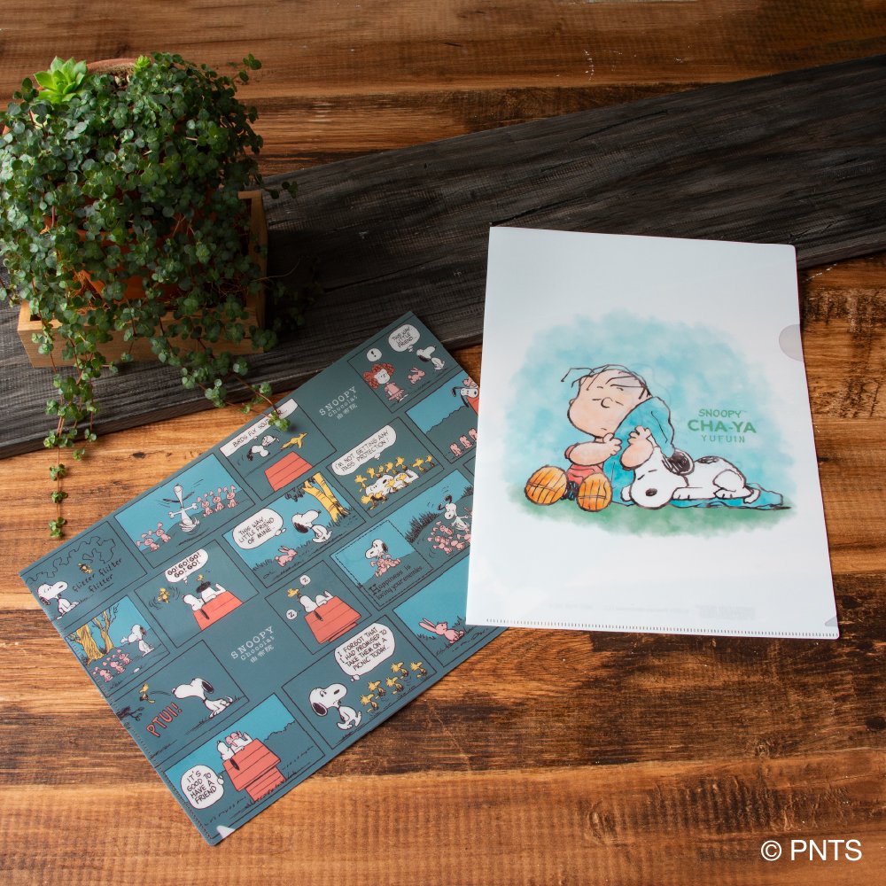 Snoopychaya 12 10 金 に由布院にopenする Snoopy茶屋 と Snoopy Chocolat では各店3 000円以上お買い上げでノベルティクリアファイルをプレゼント なくなり次第終了 1会計につき1枚の配布 店内には同じデザインのフォトスポットもありますよ Snoopychaya 12 10 金 に由布院にopenする Snoopy茶屋 と Snoopy Chocolat では各店3 000円以上お買い上げでノベルティクリアファイルをプレゼント なくなり次第終了 1会計につき1枚の配布 店内には同じデザインのフォトスポットもありますよ