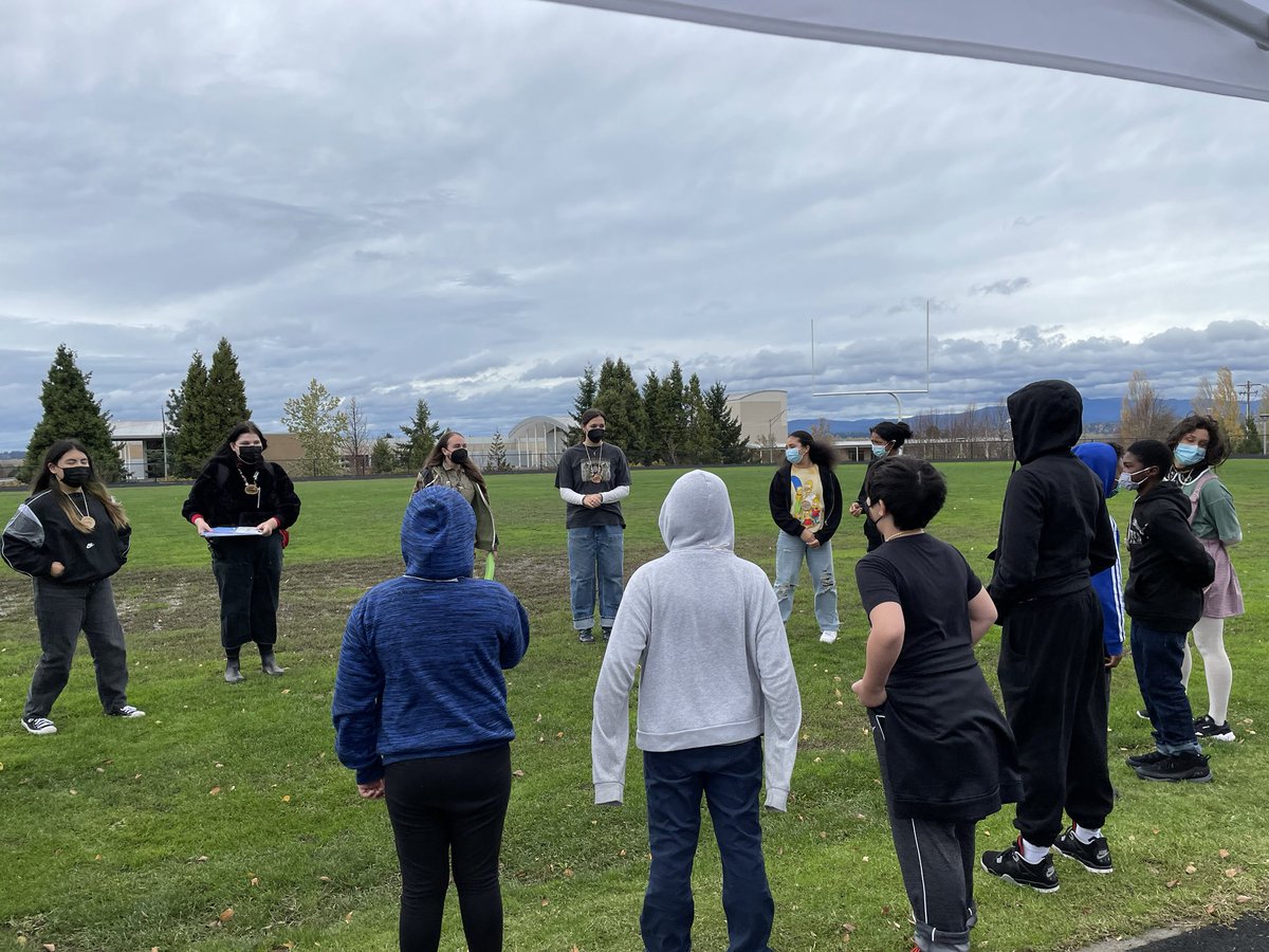 PMSPSD's tweet photo. First day of Outdoor School at Parkrose Middle School!  Thank you to MESD Outdoor School staff for making this possible for our students! ⁦@parkrose⁩ #parkrosestrongtogether https://t.co/VGUm3npyMq