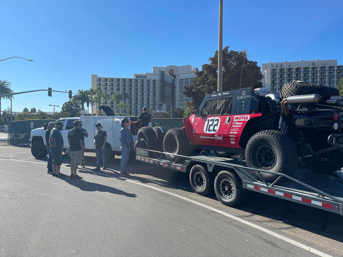 Glickenhaus's tweet photo. Fired up and ready to go racing. 

@OsomPrivacy
@motul
@BFGoodrichTires
@hkmotorcars
@EquitusCorp
#glickenhaus #forzo #osomprivacy #poweredbymotul #bfgracing #armadaengineering #hkmotorcars #thebiggestrallyintheworld https://t.co/D6M6IMSWf8