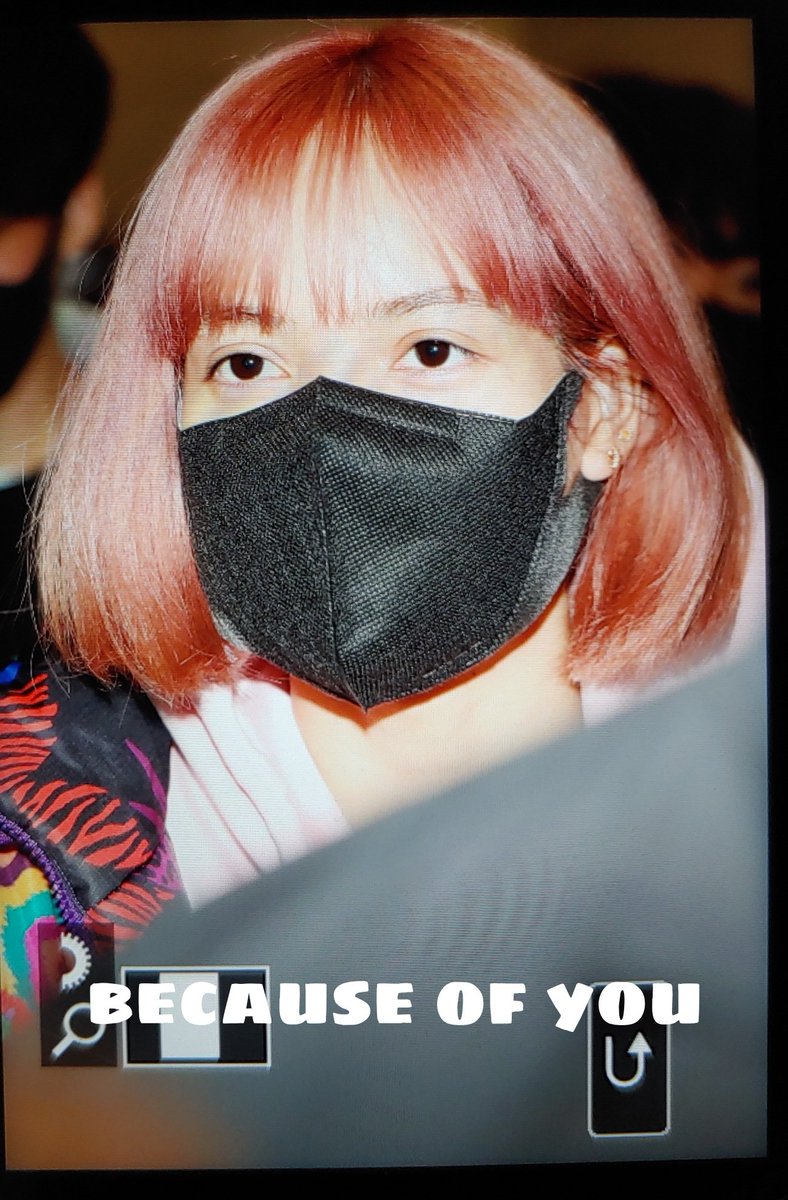 BcofU_77's tweet photo. 211116 LAX 🛬 ICN 

#LISA  #리사  #Lisa 
#BLACKPINK
 #블랙핑크 https://t.co/cLayOgYbkR