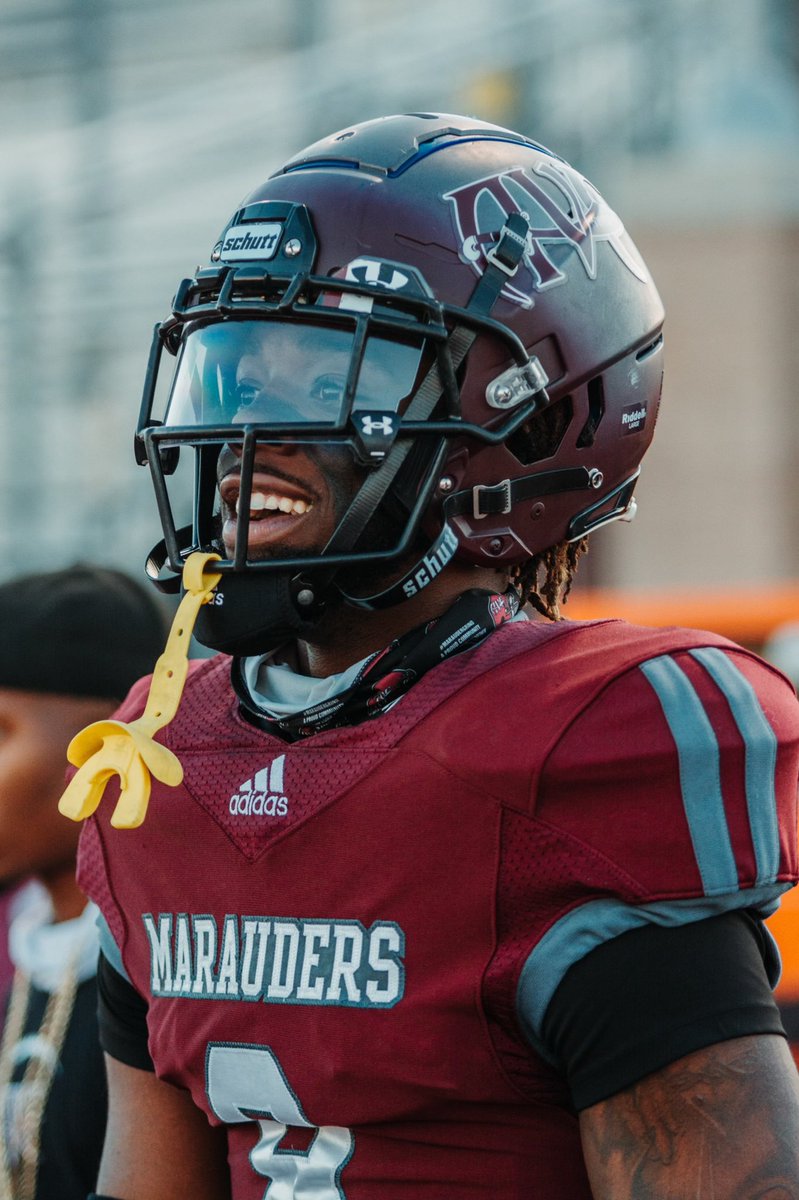 A REAL BALLHAWK 🌪 Updated Regular Season Highlights⬇️⬇️ Spring Grad <a href="/JuCoFootballACE/">JuCo Football Forer</a> <a href="/GridironRR/">GridironRR</a> <a href="/JUCOFFrenzy/">JUCO Football Frenzy</a> <a href="/DRRJuCo_Cali/">DRRJuCo_Cali🐻</a> 

hudl.com/v/2GPw3Z