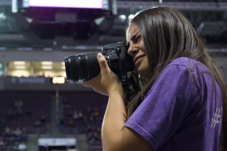 Yearbook/Journalism students were busy last week photographing Julesburg High School events from the Veteran's Day Assembly to the Lady Cougars' games for State Volleyball in Colorado Springs. We can't wait to see the photos they captured! https://t.co/6JP2O0WiL5