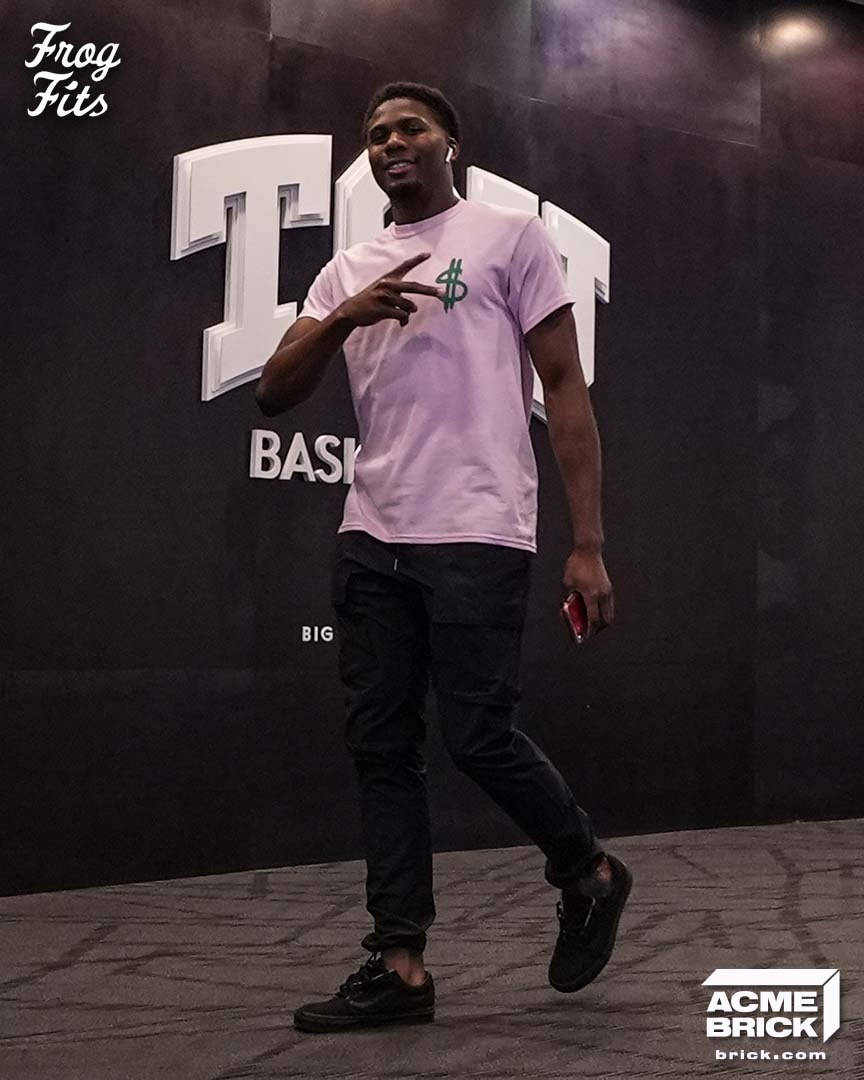 TCUBasketball's tweet photo. ππ»πΈπ° ππ²π½πΌ
#GoFrogs | #FrogFits https://t.co/l4EVOx88pr