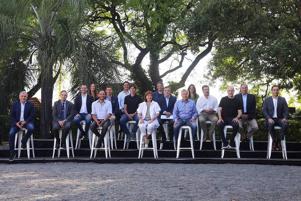 mariuvidal's tweet photo. Hacemos lo que decimos, y acá estamos: juntos, con la Mesa Nacional, pensando la Argentina que queremos a partir de los resultados de las elecciones legislativas. https://t.co/G0po2GGmkH