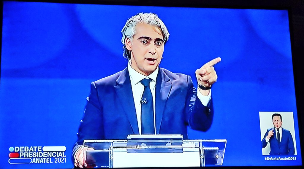 LuisJara_C's tweet photo. El #DrMiedo se ríe de la injusticia que quiere defender en un supuesto gobierno Fascista.
#MarcoDebate #DebateAnatel2021
#MarcoPresidente #vota6 #Yomarc6 https://t.co/xtkwcb6t96