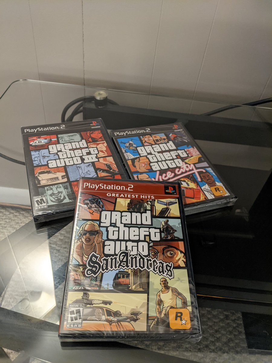 Joeisms85's tweet photo. Not sure what everyone is complaining about, my GTA trilogy is brand new, has all the songs, the fog, all the classic glitch's and no fucked up character models, and no online requirements... #GTATrilogy #DefinitiveEdition #rockstar #funny #ps2 #classics #GroveStreetGames https://t.co/IPE2hyvJKw