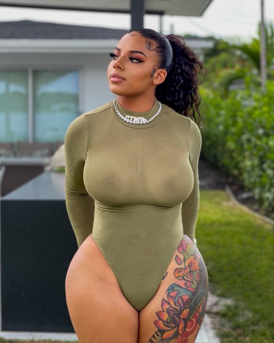 Caption this with a song 🎶 ❤️⭐️ https://t.co/USUqHQjnD1