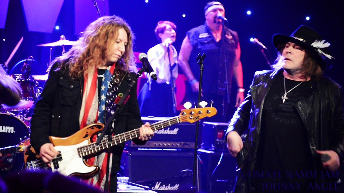 anderssonmarten's tweet photo. Rockin' with Dokken! #martenandersson #martenanderssonbass #dokken #dondokken #namm #nammjam #espguitars #ebssweden #emgpickups #daddariostrings #babicz #hipshot #intune #bassist #bassplayer #bassistsaresexy #swedesaresexy #rockstar #metal #rockandroll #musician https://t.co/Tuprr0twJ1