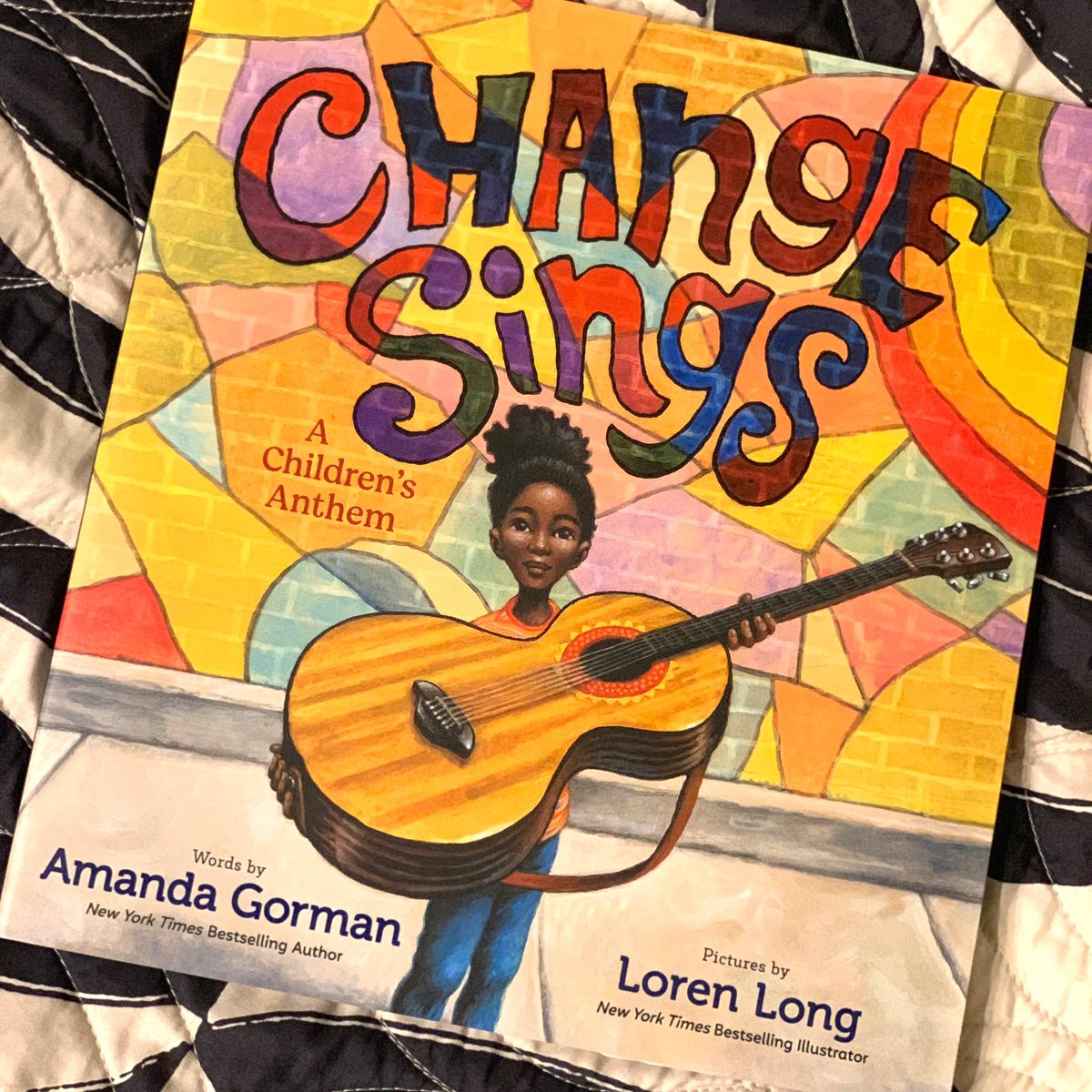 Psyched2Read's tweet photo. “Courage can be contagious, and hope can take on a life of its own.” —MO ✨🎵 https://t.co/waU5PTQsuc