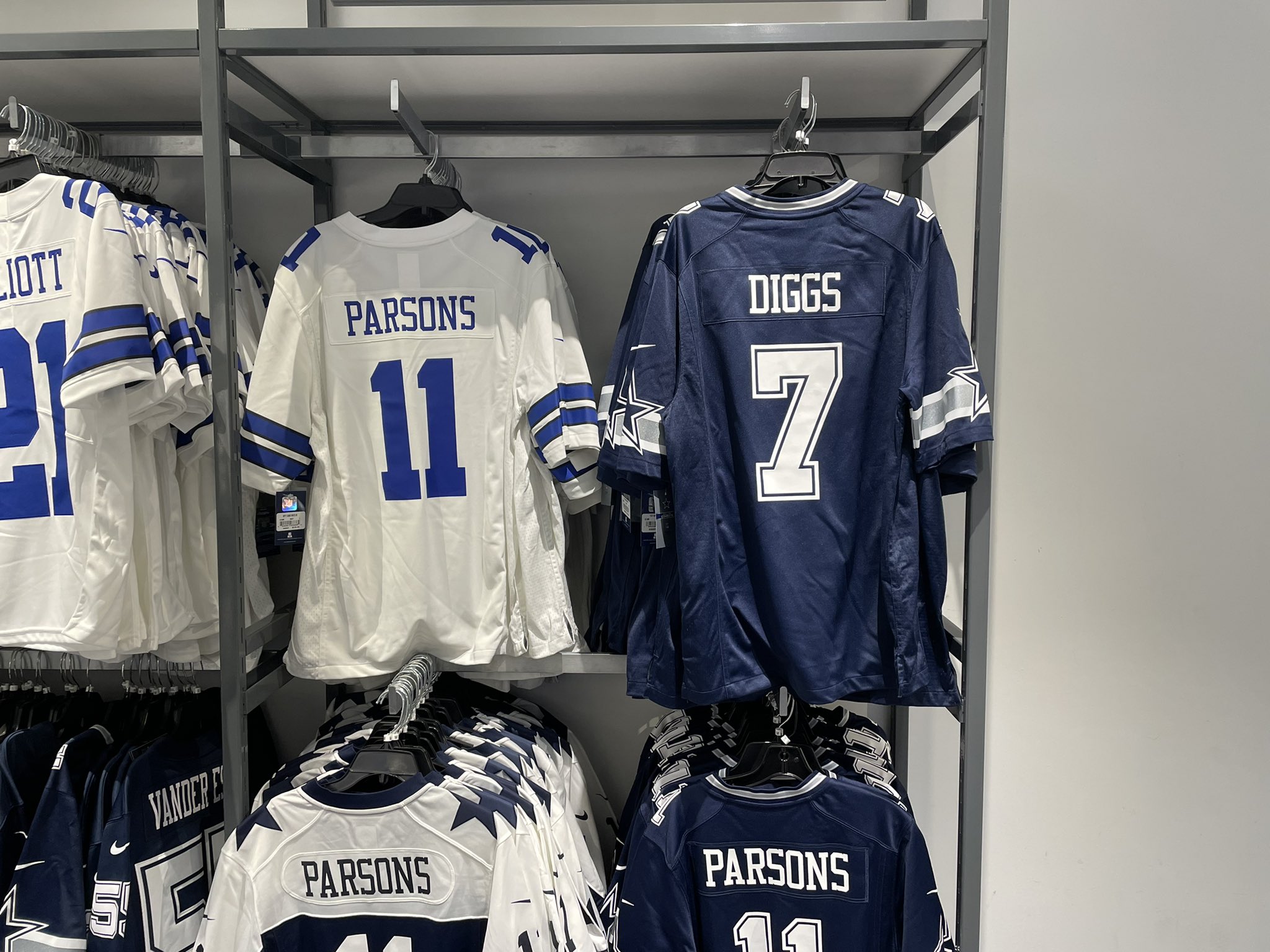 cowboys jersey store near me