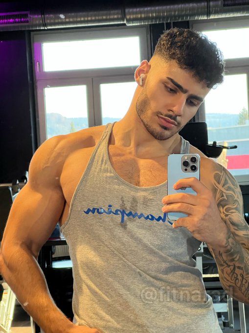 TW Pornstars - FitNarad. The most retweeted pictures and videos for all