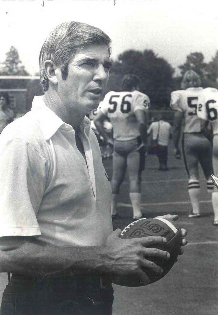 ToTheTopTalk's tweet photo. Rest In Peace, Bobby Collins…one of the greatest to ever lead the Golden Eagles onto the field #SMTTT https://t.co/YfaszJjKwu