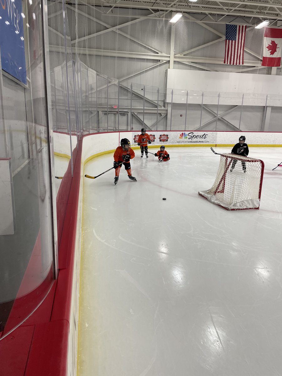 FlyersTCenter's tweet photo. The next generation of hockey players.
The Flyers Learn to Play Rookie Program is officially underway!
#flyers #rookieprogram https://t.co/Ue1EgHt1EW