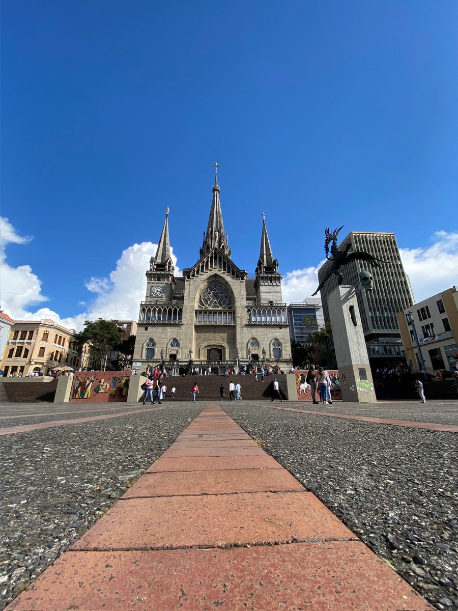 manicomparte's tweet photo. Miradas únicas y perspectivas diferentes.
Agradecimientos a: Efrain Gomez Quintero @manizaleslandscapes 📸
@agustinsalvar 
#Fotomaratón  #Fotografía #Arte #Historia #Foto #manizalescomparte #manizalescultural #artistasmanizales #tapasdeserviciospublicos  #colombia #artecolombiano https://t.co/hhokdyPlWu