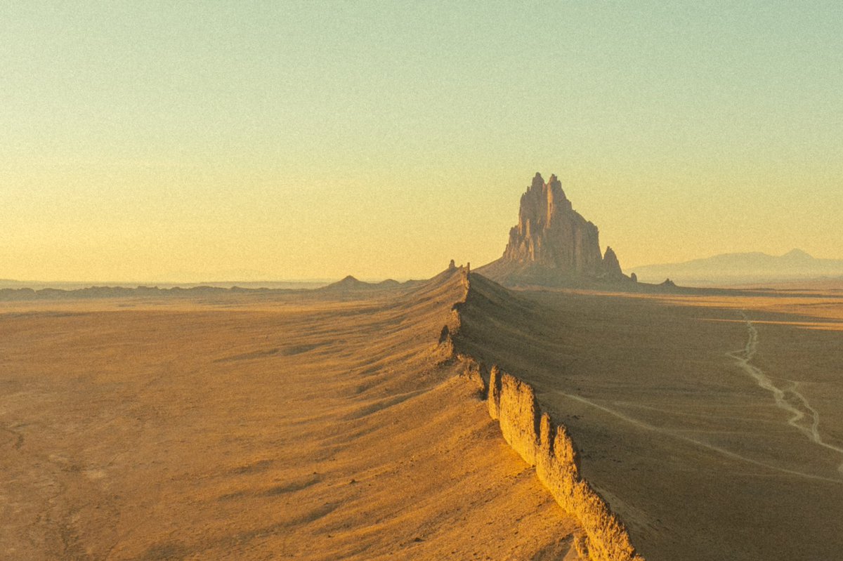 inthemeadow's tweet photo. desert energy https://t.co/YzsZtOTGRH