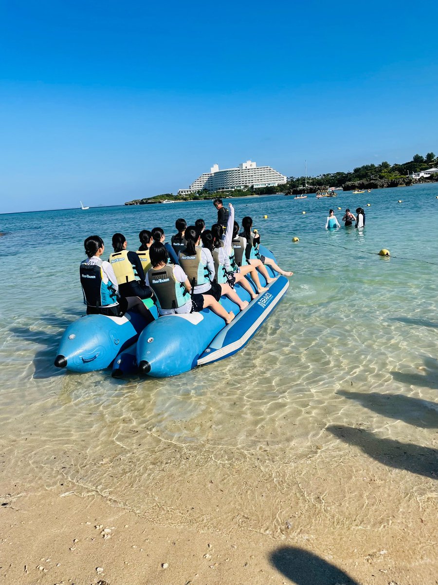 NabeeBeach's tweet photo. 久しぶりの修学旅行生の受け入れができました😭コロナで約90%減の状況なので実施できて本当に良かったです🎶 https://t.co/zbrvOQ88i8