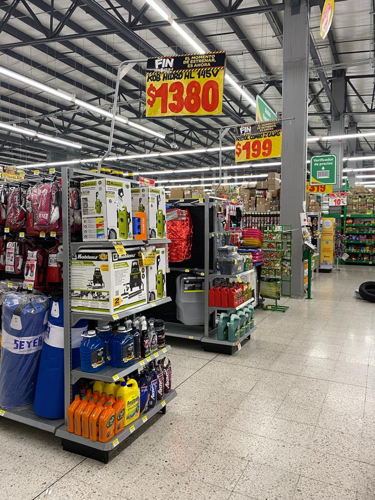 edcr76's tweet photo. Ya que #HoyQuieroEstrenar cosas para mi auto, en @BodegaAurrera están de promo los anticongelantes :^) https://t.co/05NUjf5Dsr