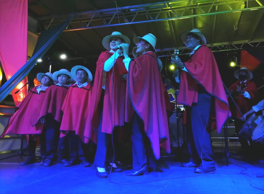 #Mérida. Jehyson Guzmán, candidato del chavismo a la Gobernación, encendió las luces de la Navidad, la alegría y la esperanza. ¡Este #21N Nosotros Venceremos! #VotaPSUV #JehysonGuzmánGobernador #MéridaTieneConQué