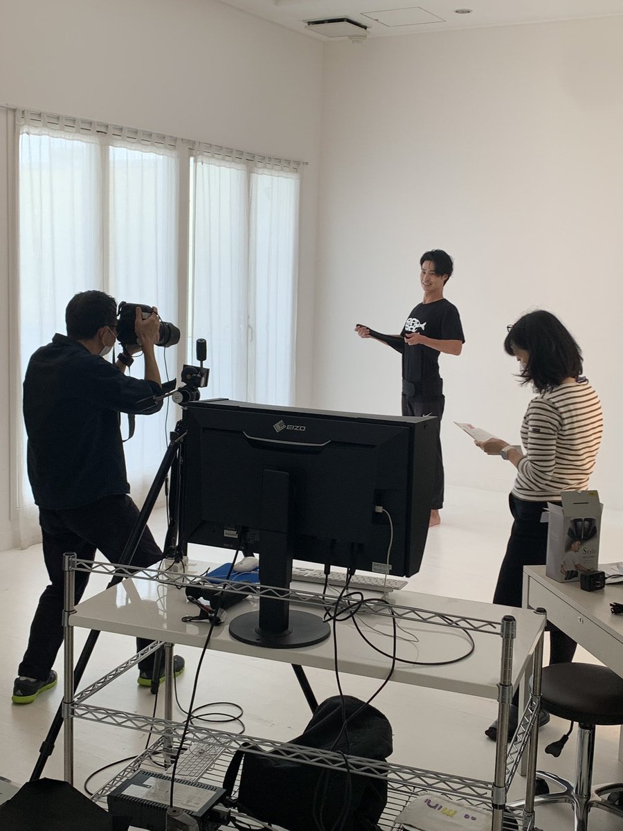 YUKIOUENno's tweet photo. 今日は雑誌の撮影に呼んで頂きました。
またRAD RACY着てる🤦🏽
#デニ怖 https://t.co/K7iu0nRxAq