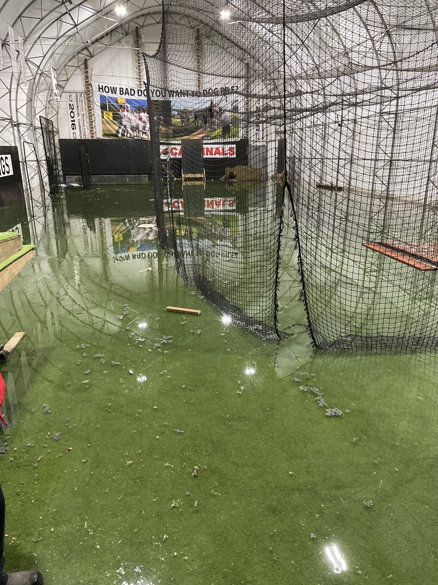 AbbyCardinals's tweet photo. Things have gone from bad to worse. First photo from 5pm indoors.  2nd @ 9:15pm. We will have to wait and see if we have anything left to salvage after this #flood https://t.co/HhyHLsCho4