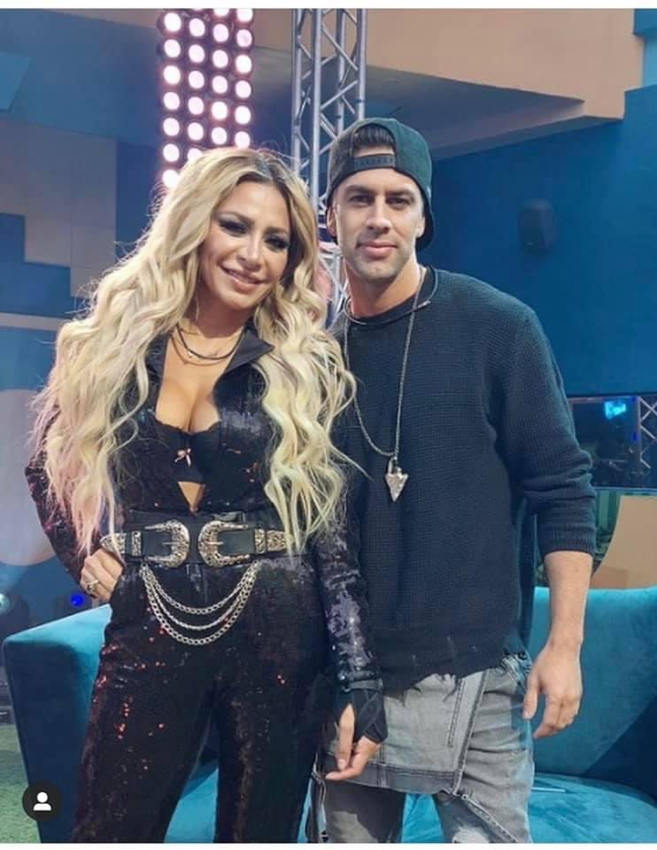 AnaVale0587's tweet photo. @CHRISDELACAMPA #HappyBirthday          #losmasguapos https://t.co/evpmZVi6uN