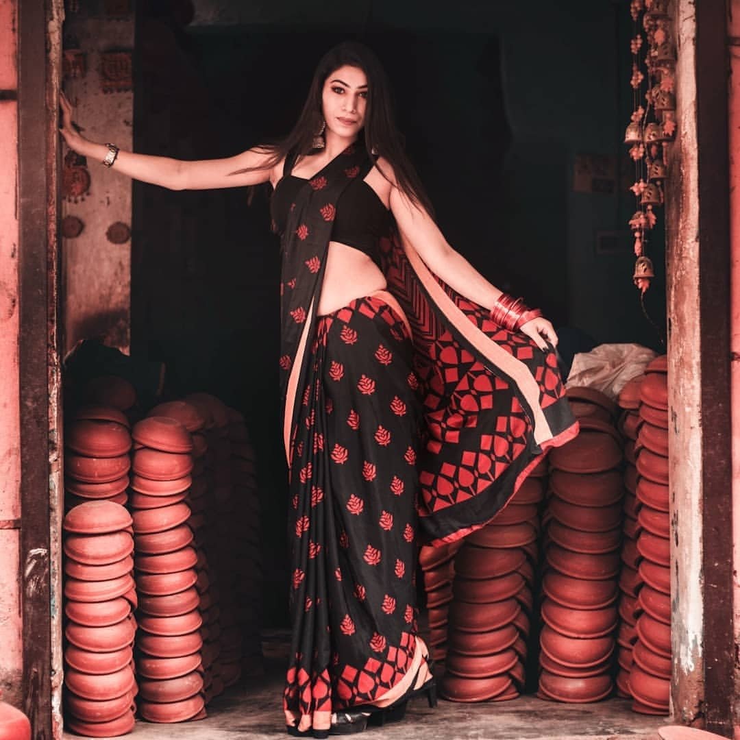 Presetly_'s tweet photo. Rose gold Lightroom presets
.
.
#presetly #indianwoman #lightroompresets 
.
https://t.co/hO3nTPFL4f https://t.co/Gk5knoqicz