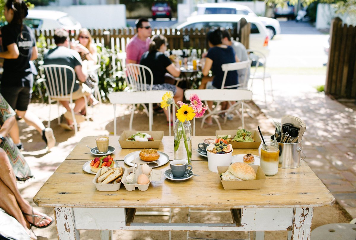 MaximusCampers's tweet photo. BEST GOLD COAST COFFEE SHOPS
Housed in a #lovinglyrestored 70-year-old #Queenslanderhome, #PaddockBakery is passionate about the ultimate combination of #greatcoffee & #mouthwatering #bakedgoods. At the heart of the operation is their #woodfireoven, the source of their #pastries. https://t.co/RkP5LS1SBn