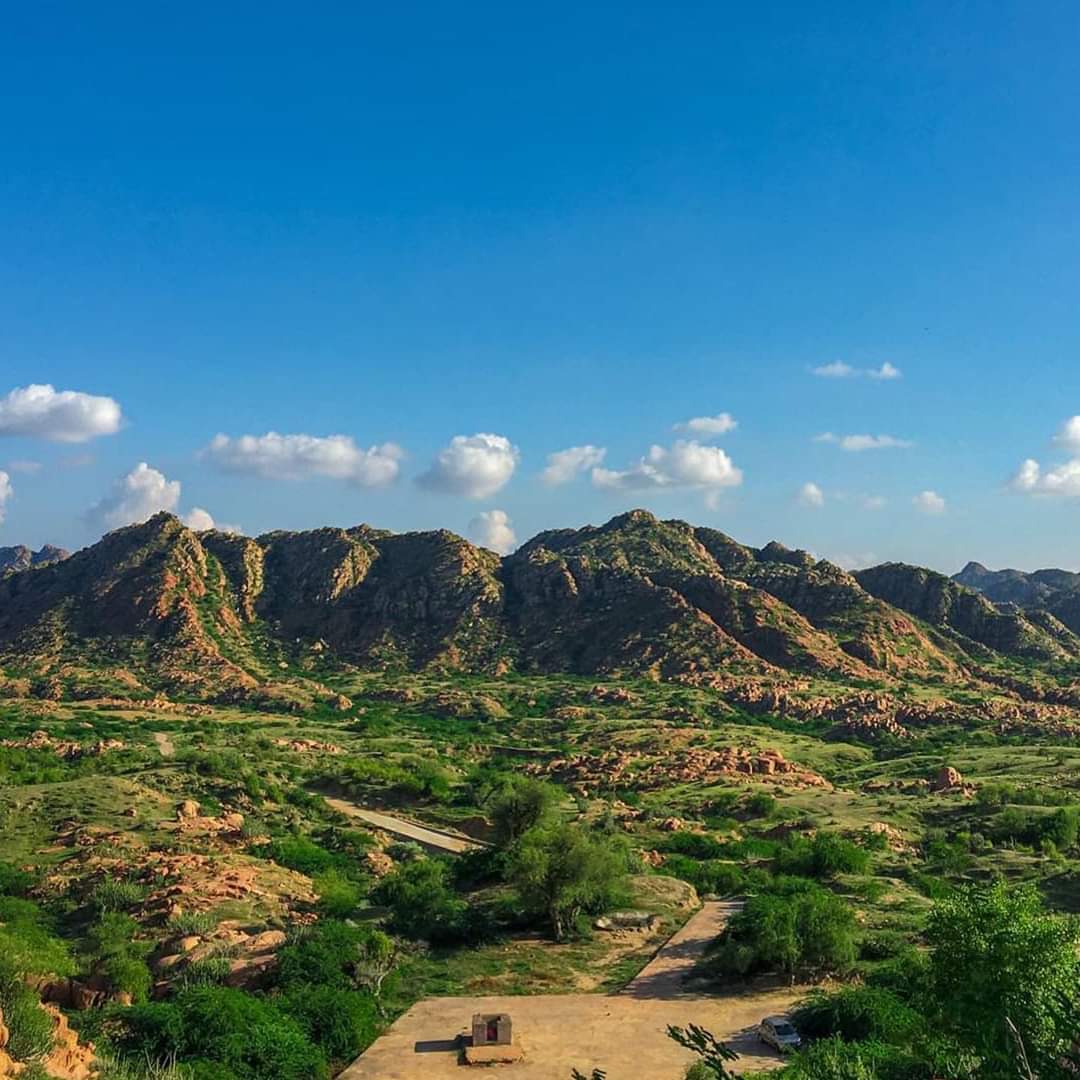 #NaturalBeauty  of #Nangerparkar #Mountains, #Tharparkar #Sindh 🇵🇰 #Pakistan.
<a href="/Jaipirkash293/">Jai pirkash Bharwani Bheel</a>  #NaturePhotography 
#photography
