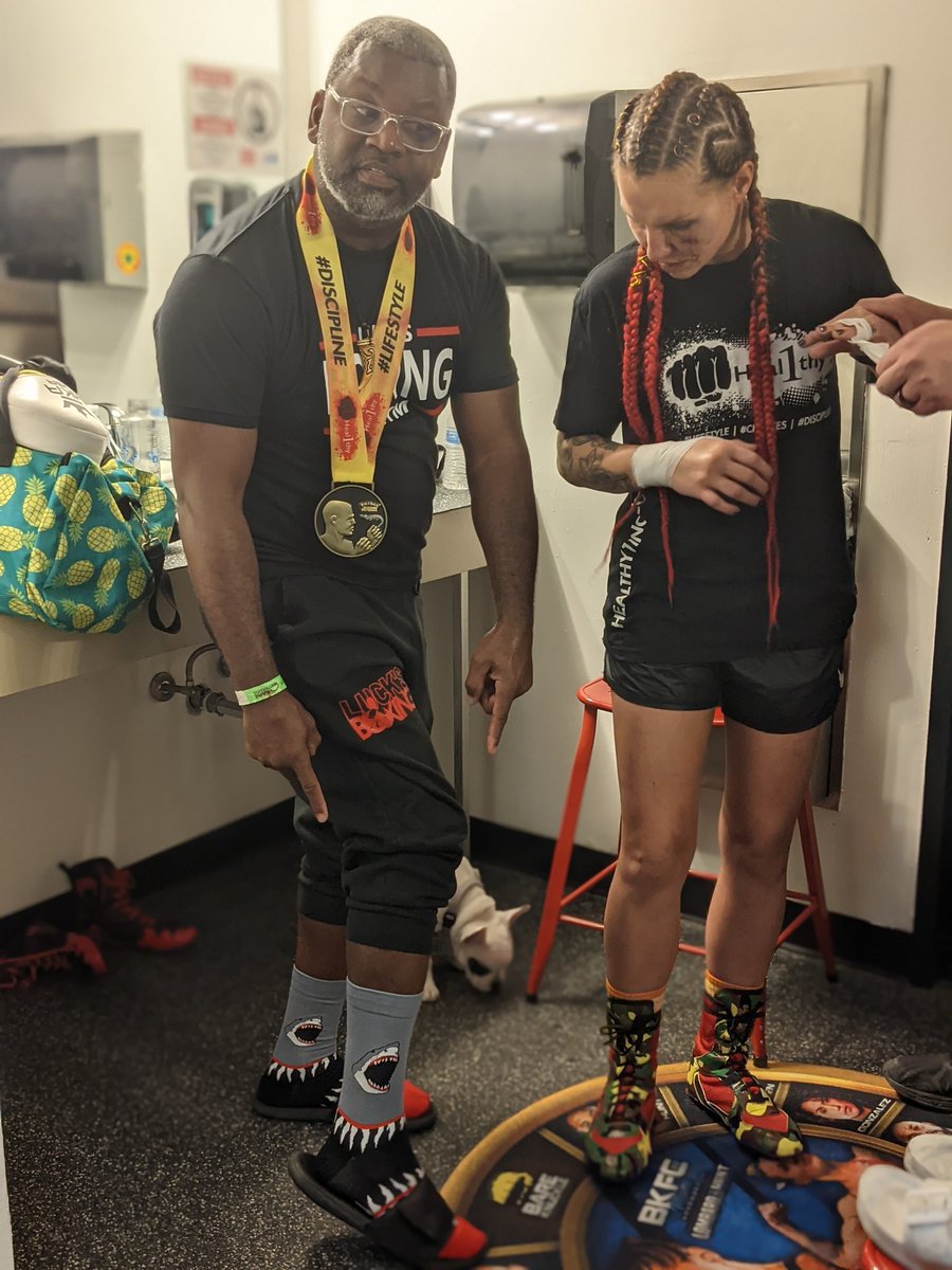 Mr_Guranteed's tweet photo. @BritainHart said feed her, she a shark and they just fish food. #Jaws by @OddSoxOfficial
@bareknucklefc 22. #HartvsGonzalez
#BareKnuckleBoxing #TheRealMainEvent #CoachLuck #SockGameHot π₯π₯π₯π₯π₯ https://t.co/hW2psP1aYv