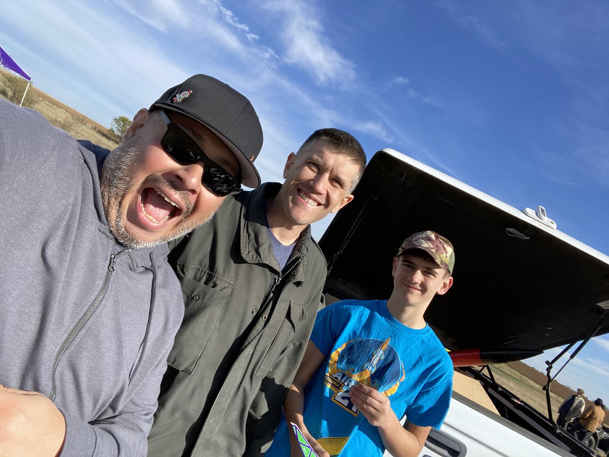 modelrocketguy's tweet photo. Looks like many had tons of fun over the weekend! I was in Argonia with some amigos. Tim from Wildman Hobbies, Luke T and John B! Felt crappy on Sun but got over it! #highpowerrocketry #argonia #kloudbusters #hotnozzlesociety @TheRocketryShow @HotNozzleSummer https://t.co/W8XU2ZUtXe