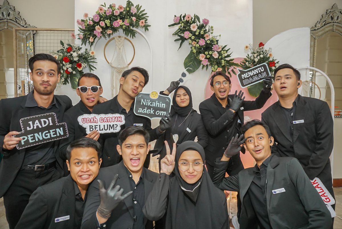 FourPhotobooth's tweet photo. #photobooth #photoboothjogja #photoboothjogjamurah #photoboothwonosobo #photoboothwonosobomurah #photoboothsolo #photoboothsolomurah #photoboothwedding #photoboothpernikahan #photoboothulangtahun
#rentalphotobooth https://t.co/jyYmpQdMcn