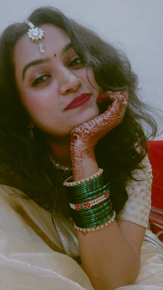 RasikaOfficial's tweet photo. Accepting rishtas here!
😉😌🤭
#rishta #rishtas #accepting #acceptingrishtas #rishtalikhengehumnaya #rasikachavan #Liverpool #Crypto https://t.co/ODZxaUERGc