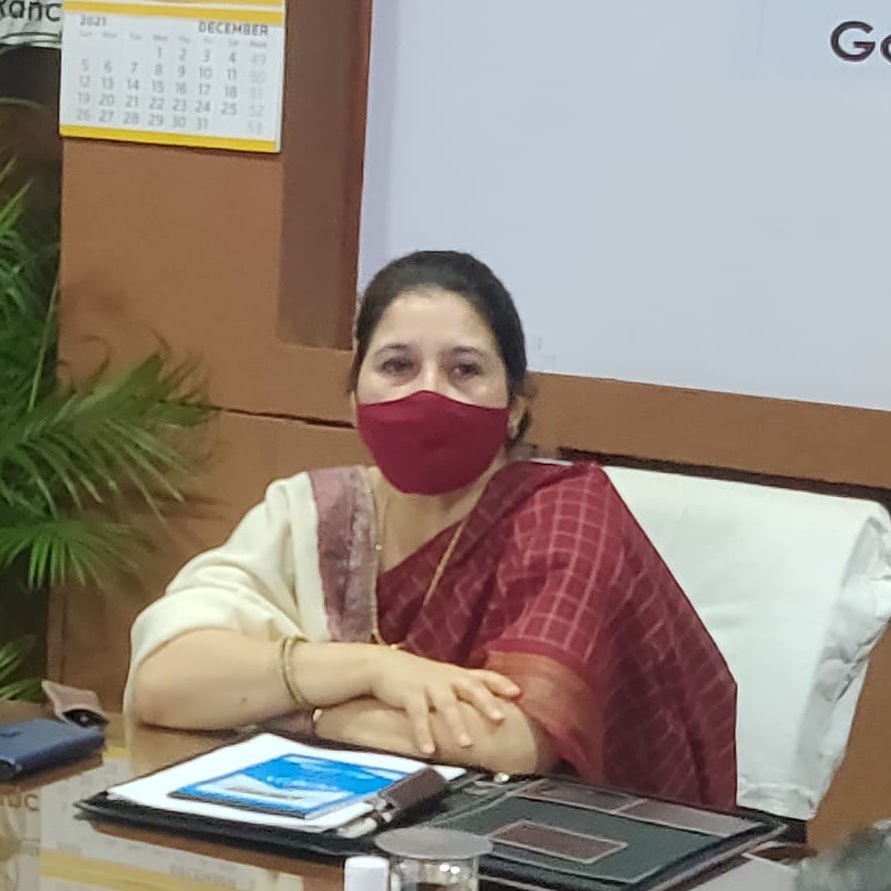 CoalIndiaHQ's tweet photo. Ms. Nirupama Kotru, Joint Secretary &amp; Financial Adviser, Ministry of Coal, Govt. of India chaired a  review meeting of Central Mine Planning &amp; Design Institute, Ranchi. Shri. Manoj Kumar, CMD, CMPDI and senior management of CMPDI were present on the occasion.
#AtmanirbharBharat https://t.co/7XxLBm5Lvv