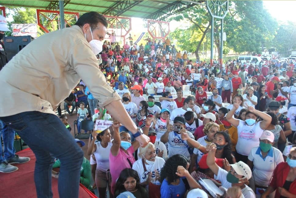 Hasta Cabruta llegamos para reafirmar con una Gran Asamblea el compromiso con el pueblo. Sigamos avanzando desde el Municipio Juan José Rondón, tierra con un gran potencial productivo para todo el Guárico. 

Saldremos victoriosos el 21-N, porqué Rondón todavía no ha peleado...