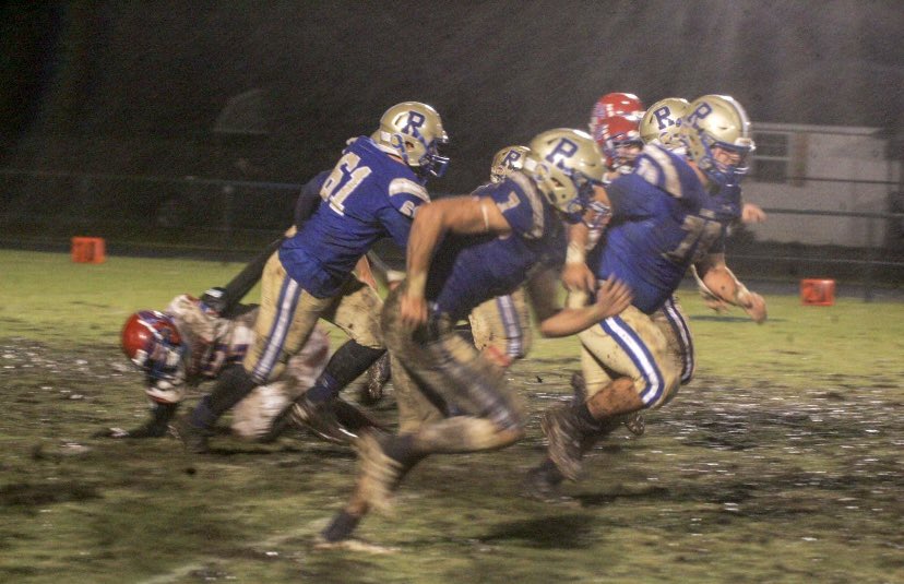 ClaytonG07's tweet photo. Honored to be apart of the Kansas 2A All District 2021-2022 Team and receive the Defensive MVP spot! 🏈 
@SEK_Sports https://t.co/2q72TqOBoO