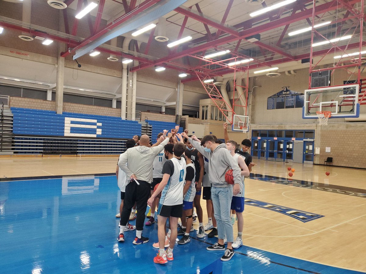 Beacons_MBB's tweet photo. 🚨🚨 1st HOME GAME less than 48 hours away after 632ish days since last home game at the Clarke Athletic Center!!
Wednesday 8PM TIPOFF!! 🏀🏀
#BeaconVille
#BeaconsTogether https://t.co/QEjAxnAoAH